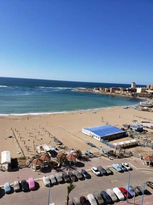 3-bedroom With Stunning Sea-side View Apartment Alexandria